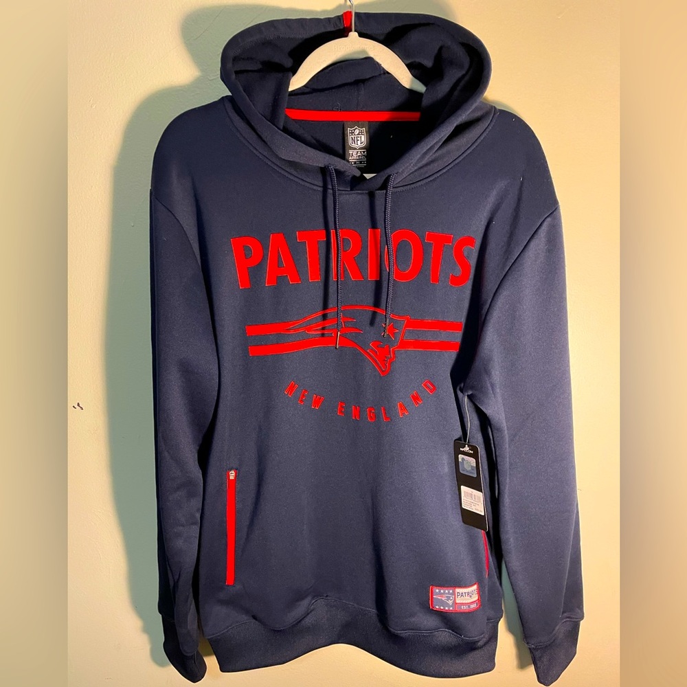 New England Patriots Hoodie - NFL Size Medium NWT - RRP $85.00